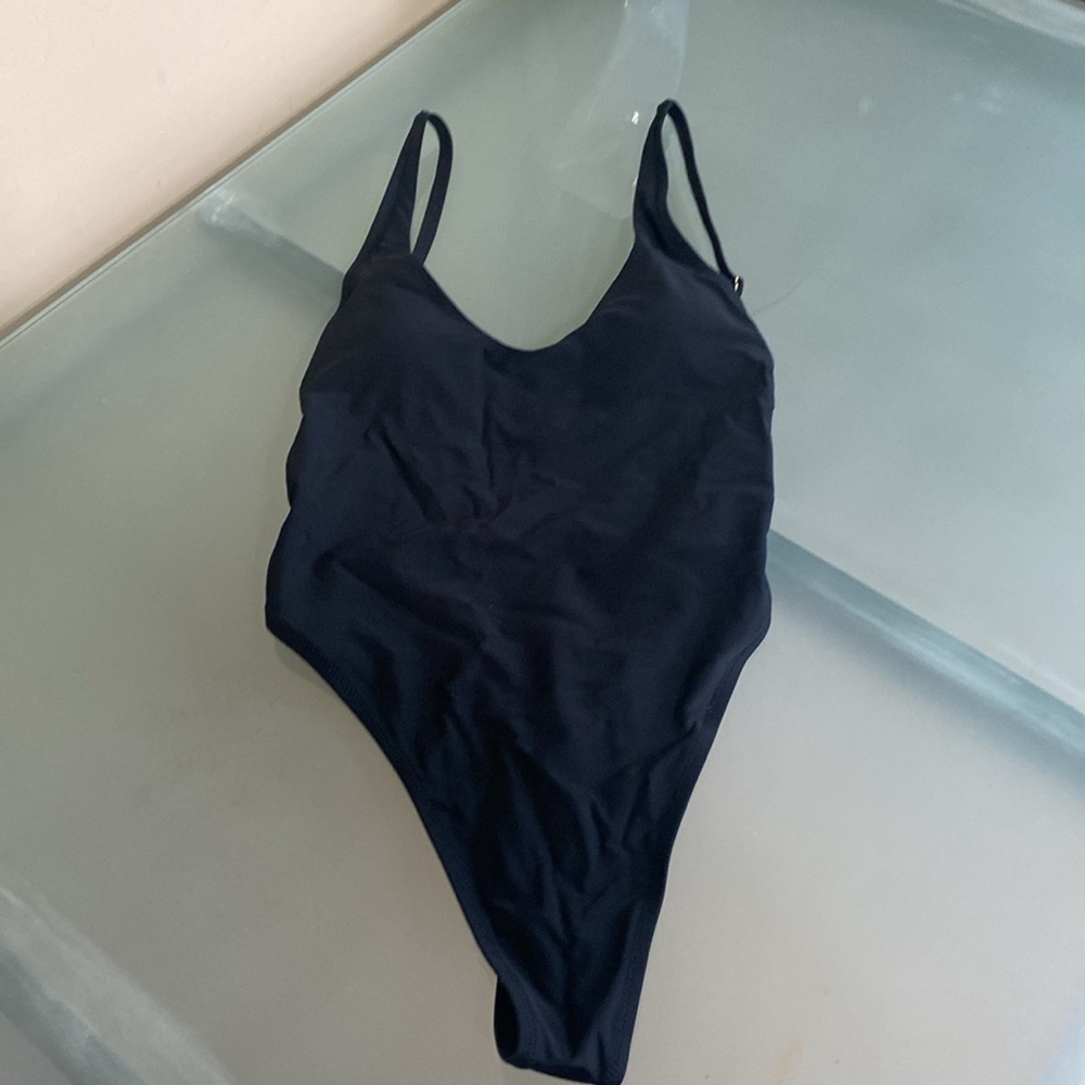 Black Bodysuit Relleciga Tank Bodysuit with Scoop Back Size M - Picture 6 of 6